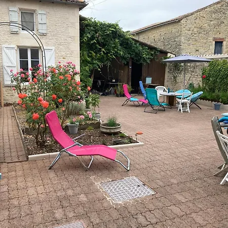 Chambre Chez L'Habitant, Au Moulin Du Bonheur Le Bourdet Buitenkant foto